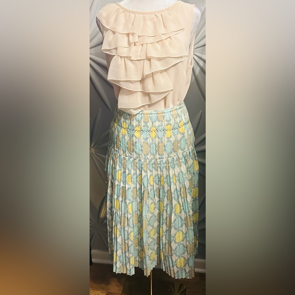 EUC David Meister SZ 4 gold/blue/yellow/white pleated skirt/waist 32” - Picture 8 of 8